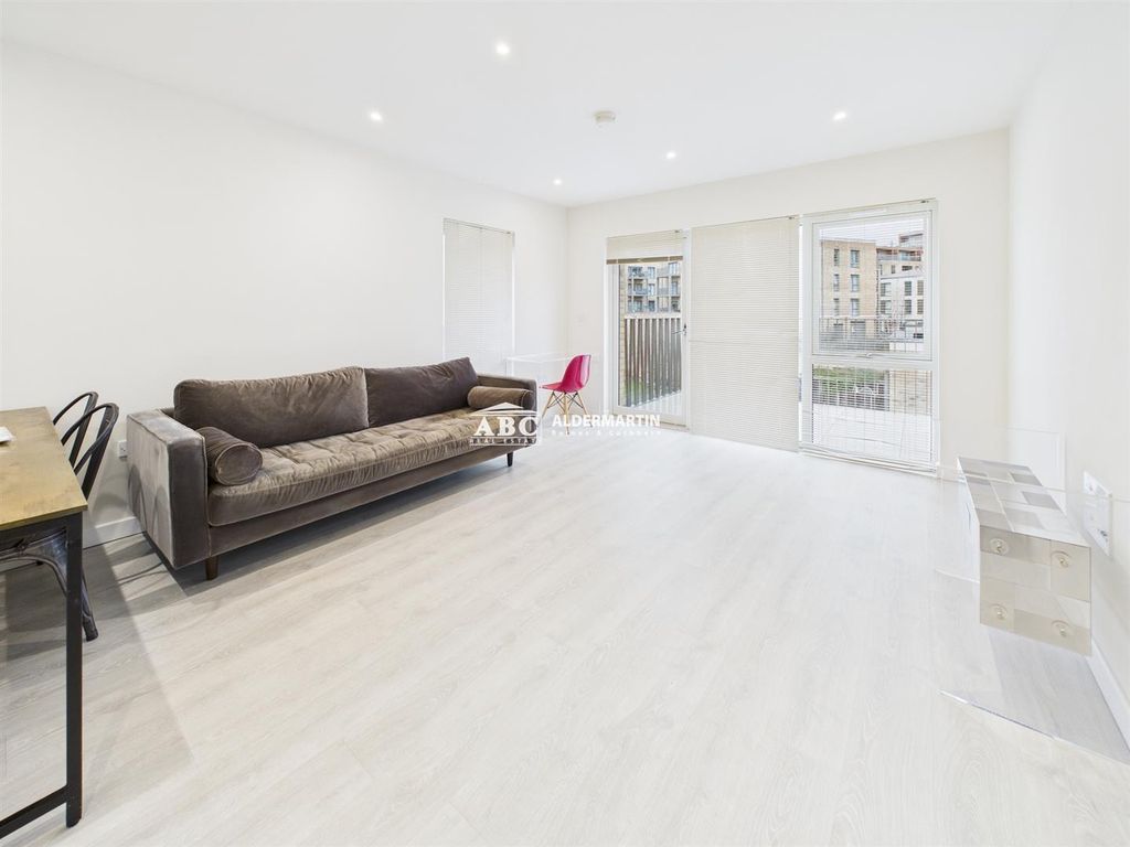 Property photo 2 of 9 Cam03827G0-Pr0129-Still002.Jpg