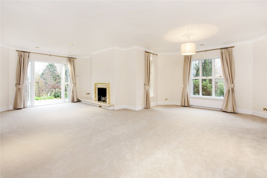 Property photo 3 of 9 Reception Room