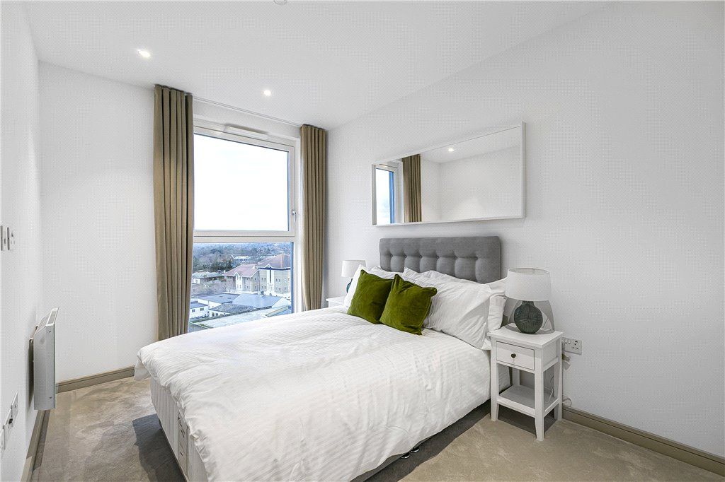 Property photo 2 of 41 Bedroom