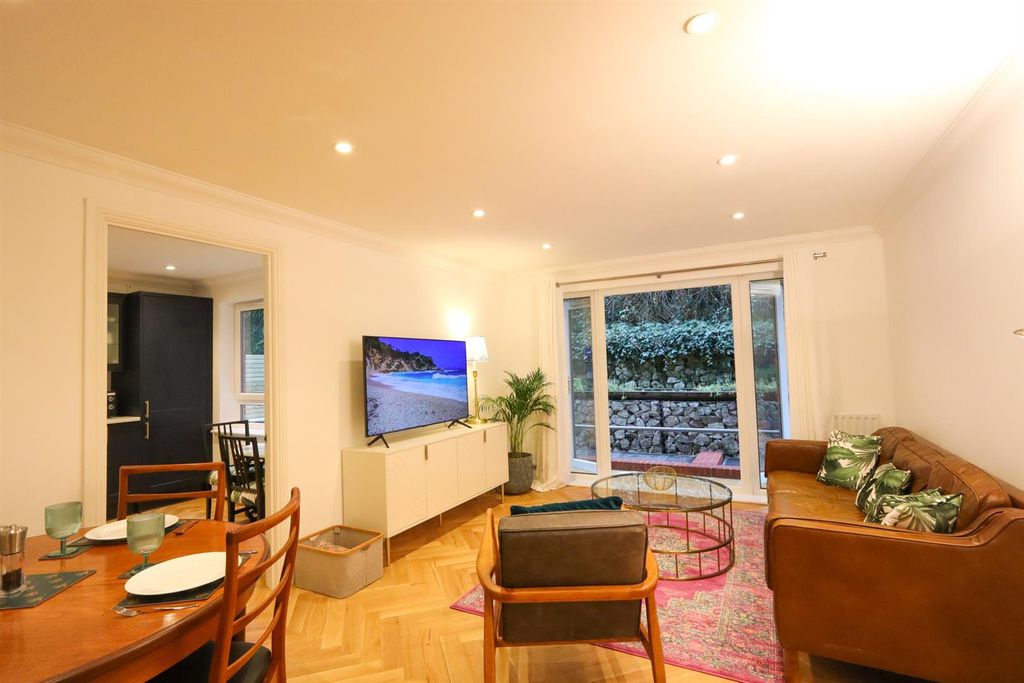 Property photo 1 of 12 Img_0026.Jpg