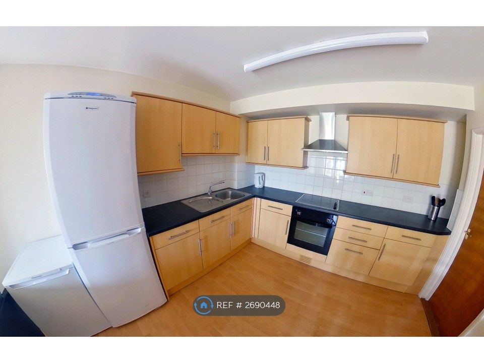 Property photo 3 of 12 Kitchen - Side View