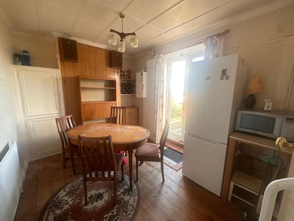 Property photo 3 of 12 Picture No. 02