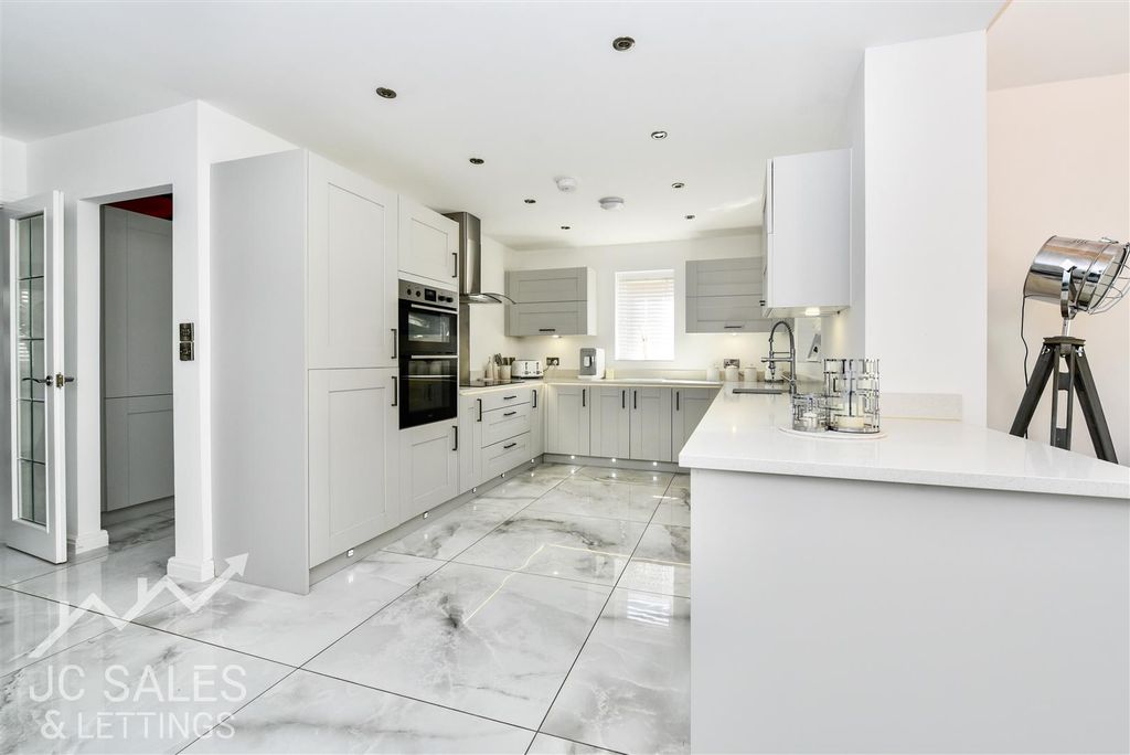 Property photo 3 of 29 Dsc_5468.Jpg