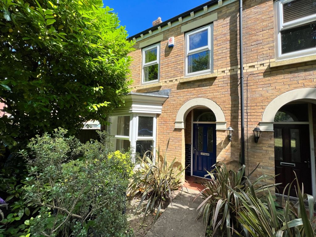 Property photo 1 of 12 0 General