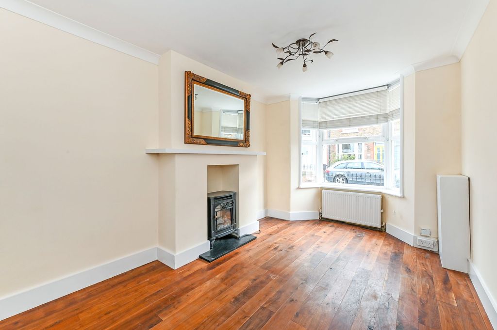 Property photo 3 of 21