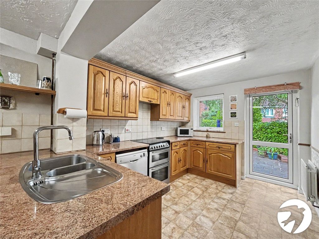 Property photo 3 of 19 Picture No. 05