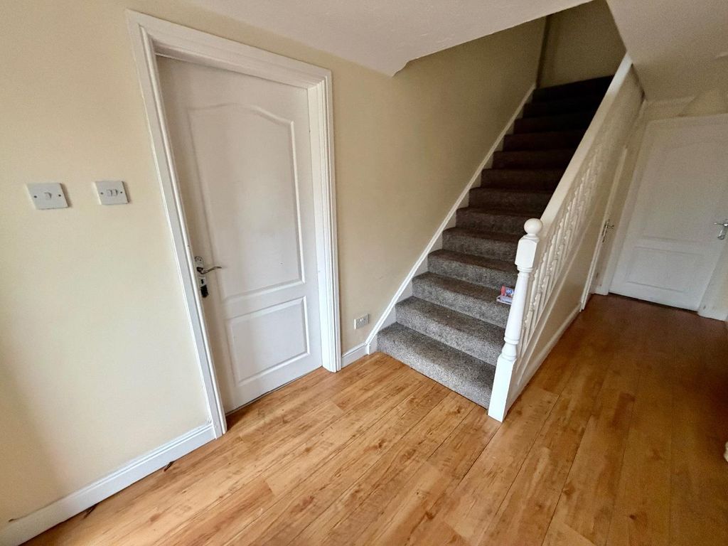 Property photo 2 of 30 Hallway