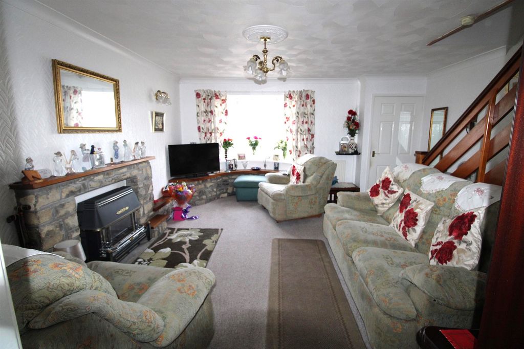 Property photo 2 of 17 Not Specified