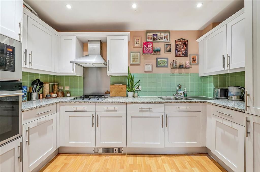 Property photo 3 of 8