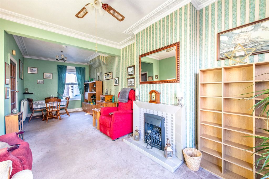 Property photo 3 of 18 Picture No. 19