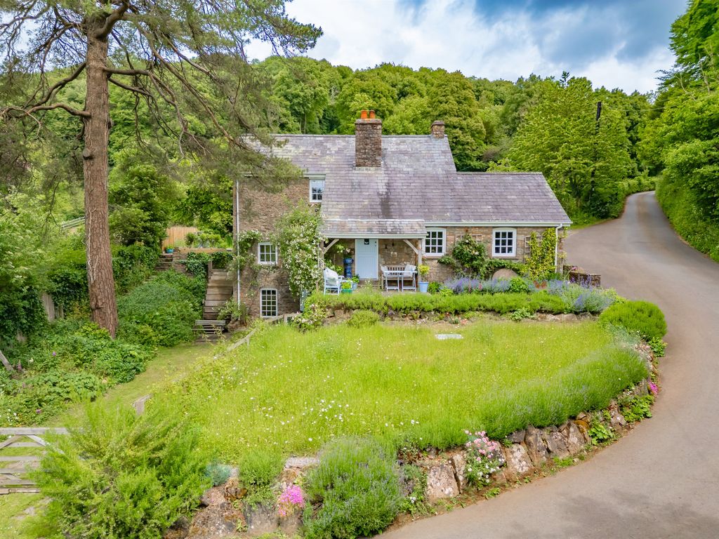 Property photo 1 of 25