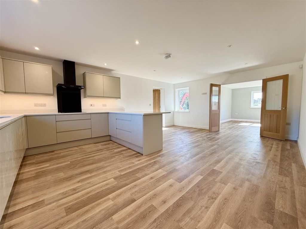 Property photo 2 of 13 Kitchen Dining (Example Photo - Plot 1 Shown)