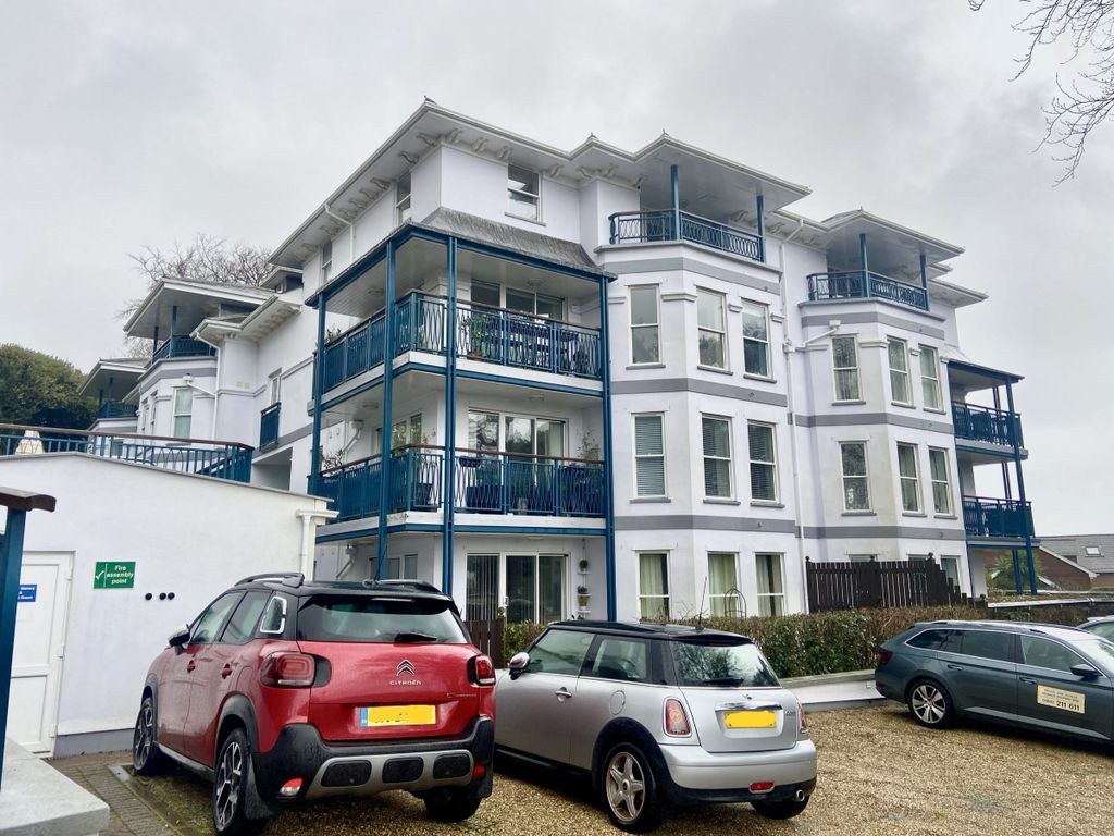 Property photo 2 of 16
