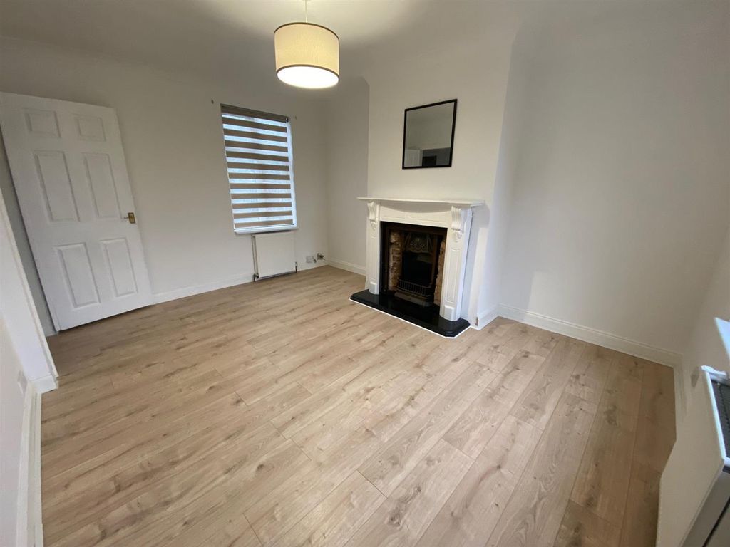 Property photo 3 of 21 B2.Jpg