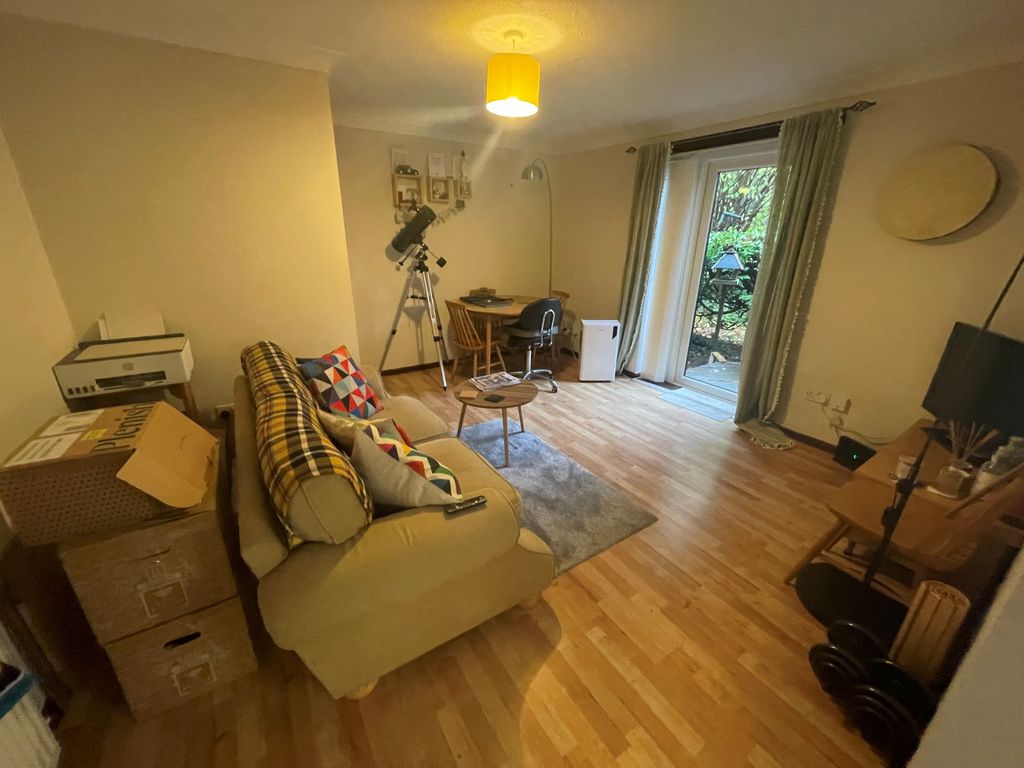 Property photo 3 of 6