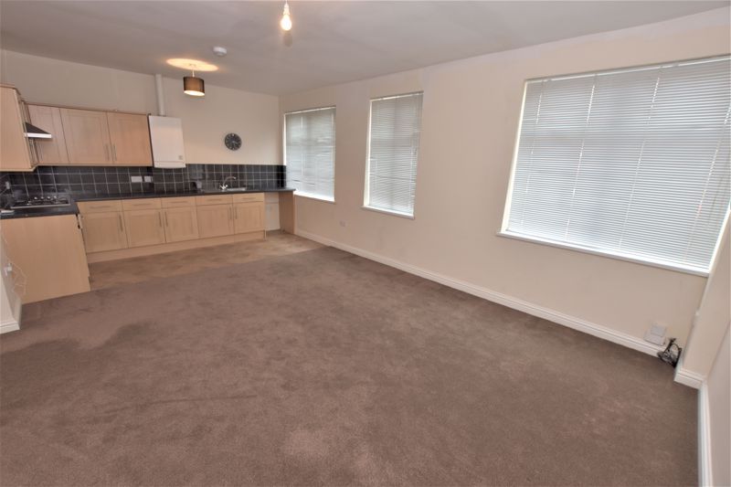 Property photo 1 of 7 Photo 6
