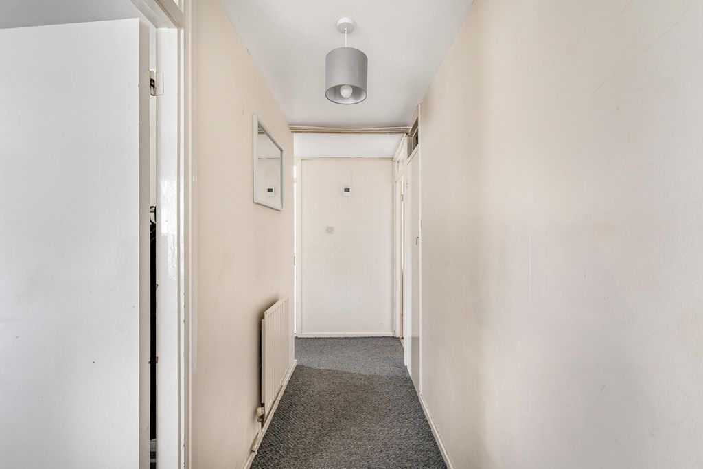 Property photo 3 of 12 Hallway