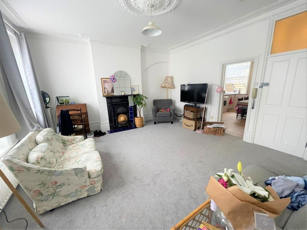 Property photo 1 of 6 1 Bedroom Apartment For Rent