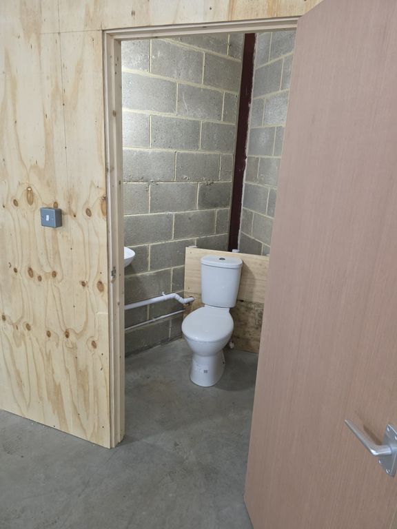 Property photo 2 of 6