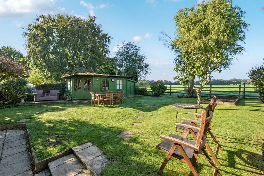 Property photo 3 of 19