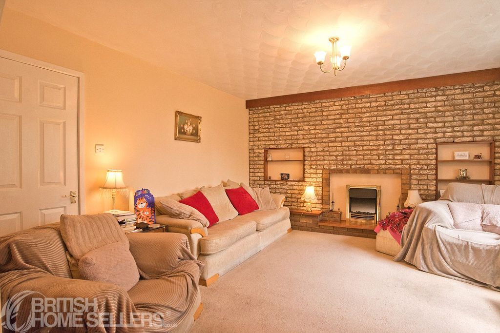 Property photo 3 of 25 Picture No. 11