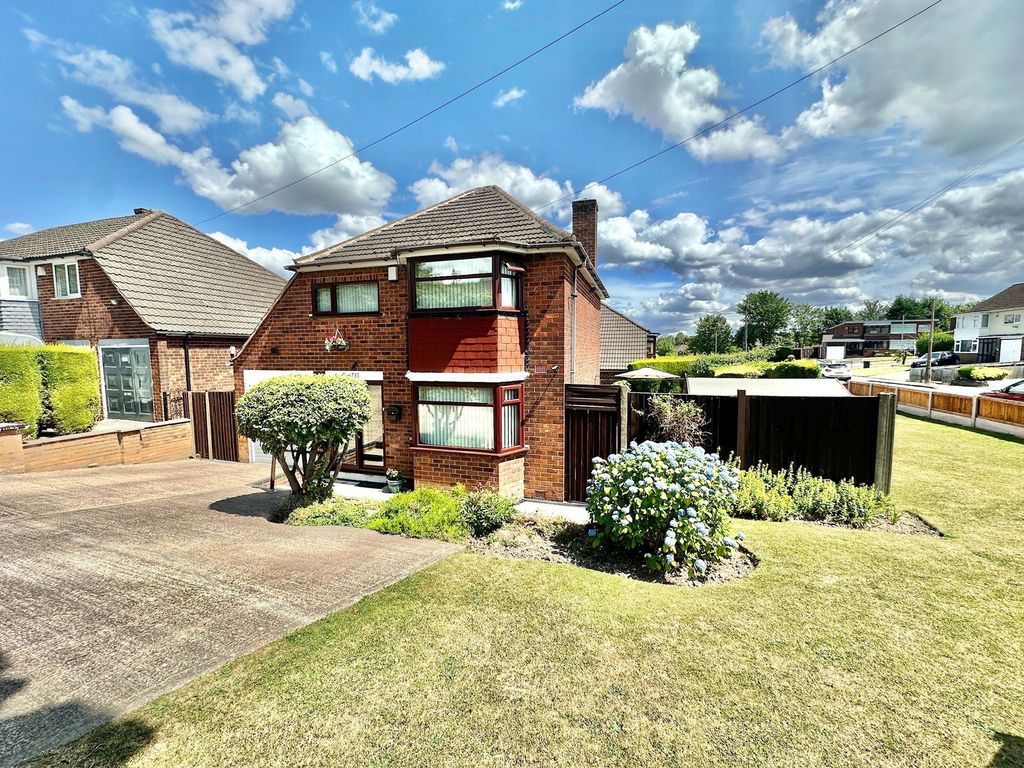 Property photo 1 of 18