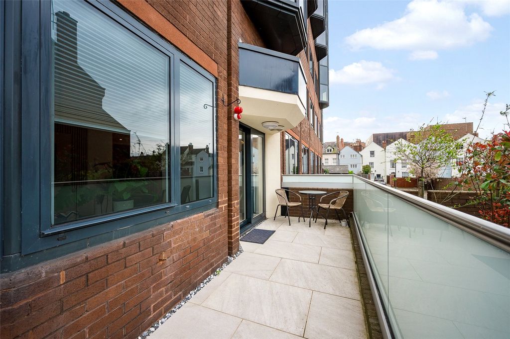 Additional image 9 of 2 bed flat to rentFiremans Square, Chester, Cheshire CH1