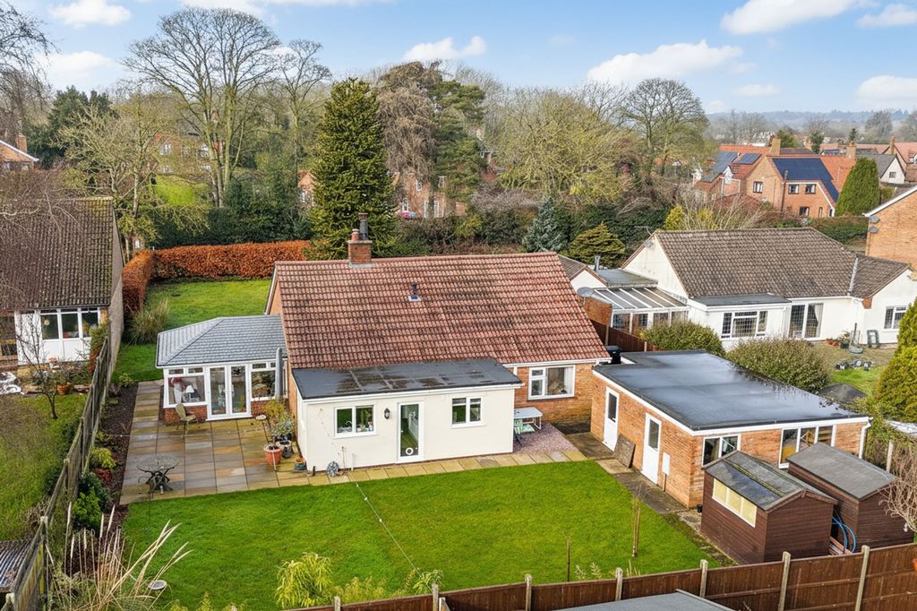 Property photo 2 of 30