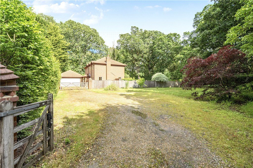 Property photo 3 of 17 Picture No. 02