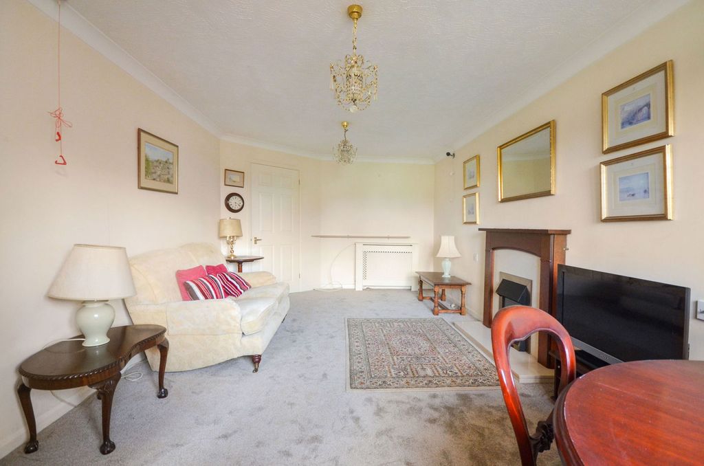 Property photo 3 of 8