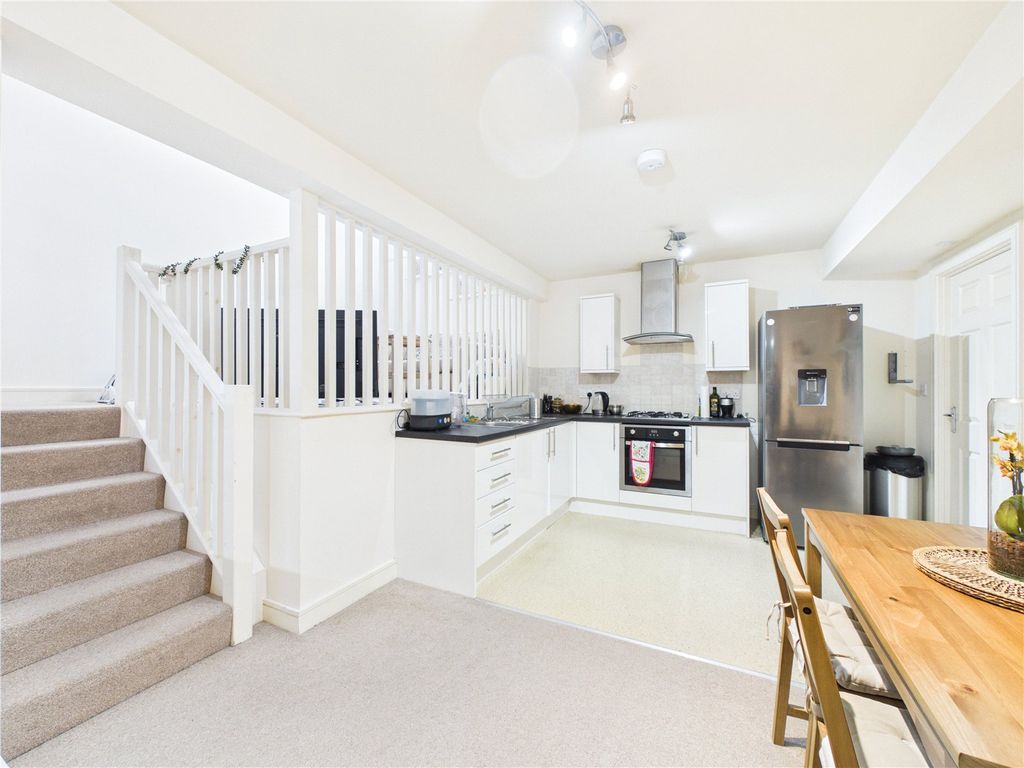 Property photo 2 of 10 Picture No. 06