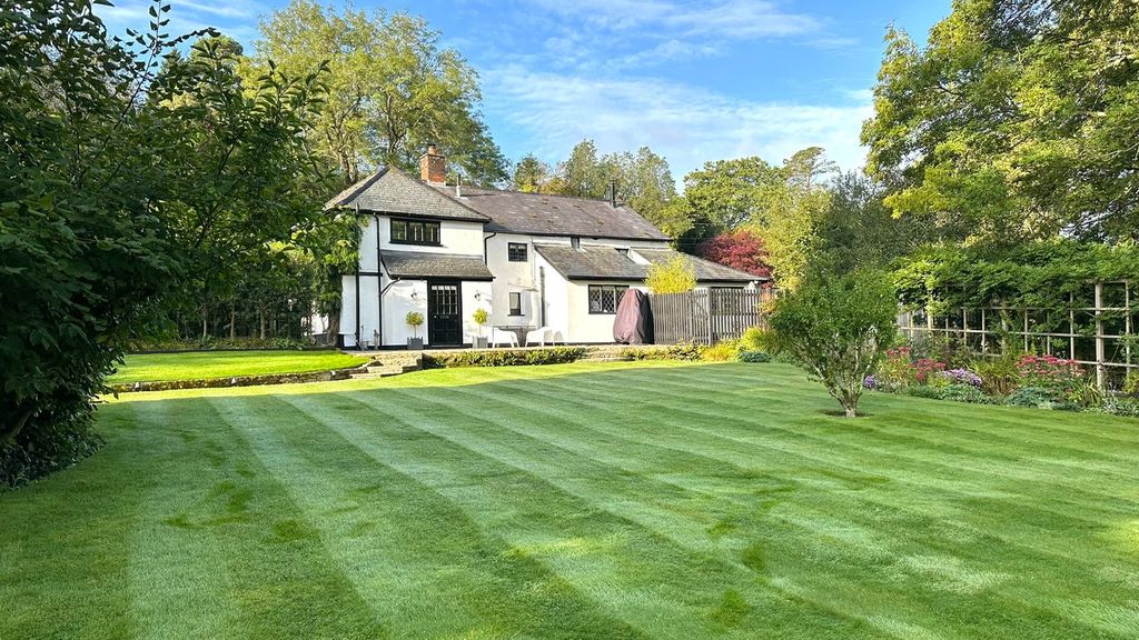 Property photo 1 of 31