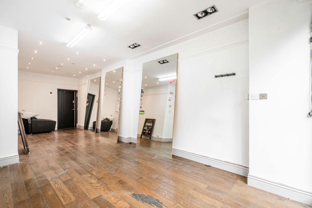 Property photo 1 of 11 Fashion St 45  Low Res 7.Jpg