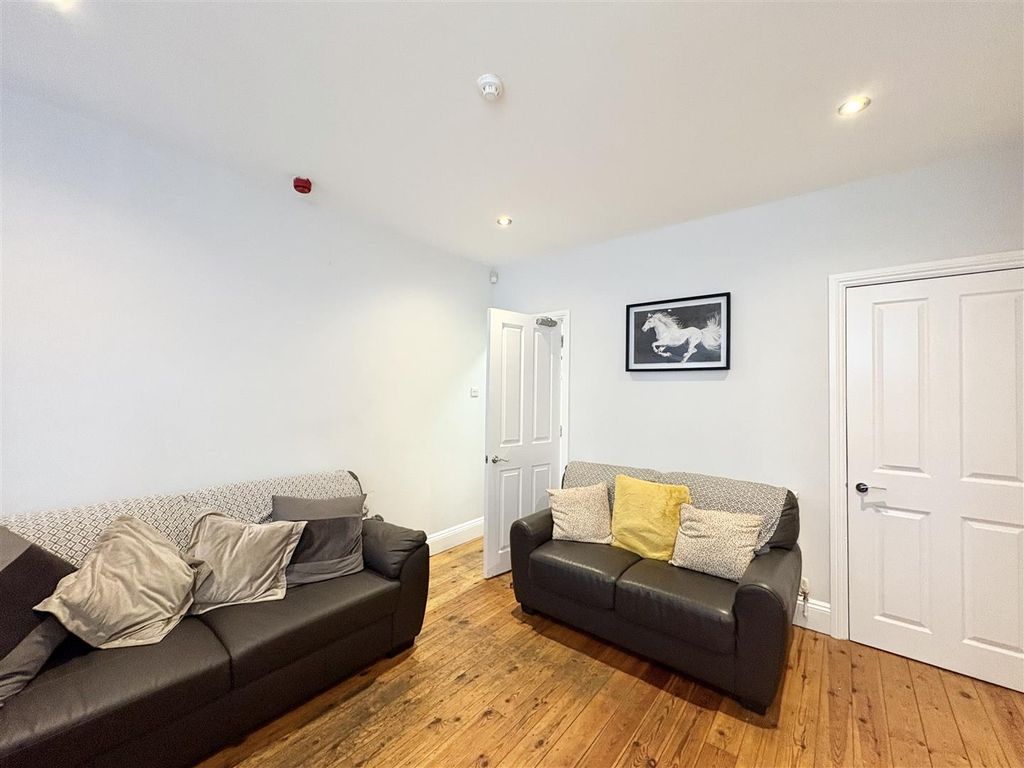 Property photo 3 of 20 Image00015.Jpeg