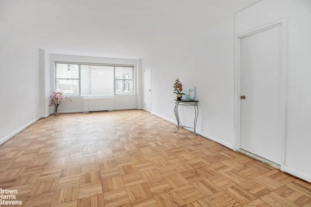 Property photo 3 of 10 <Alttext/>