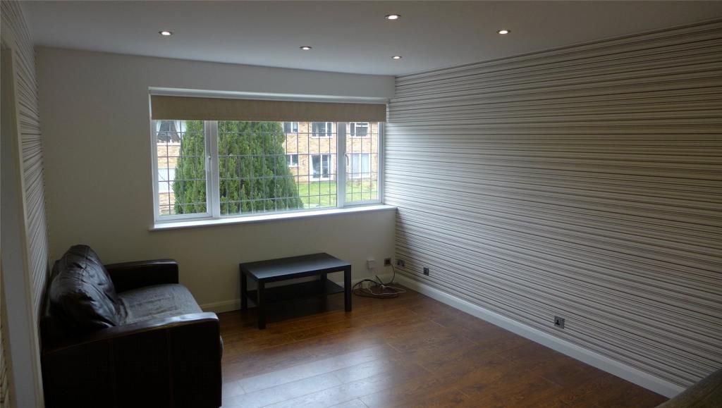 Property photo 3 of 9 5449_Cvy160032_L_Img_04_0000