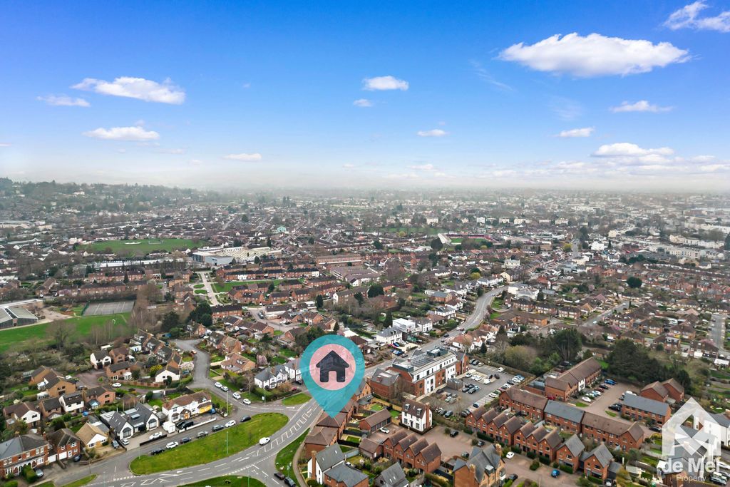 Property photo 3 of 17 Photo 3