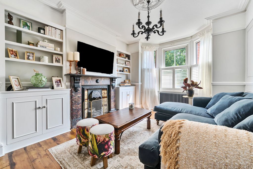 Property photo 2 of 24 1316188-10-68625d...