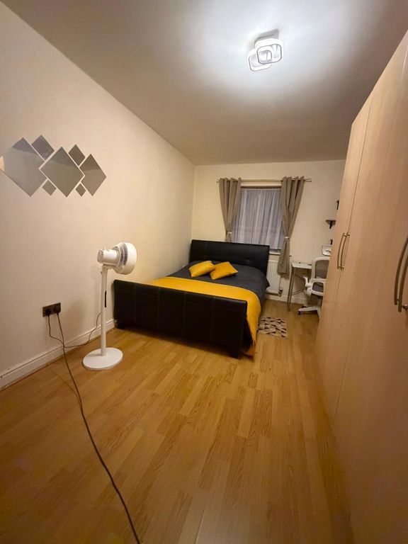 Property photo 1 of 3