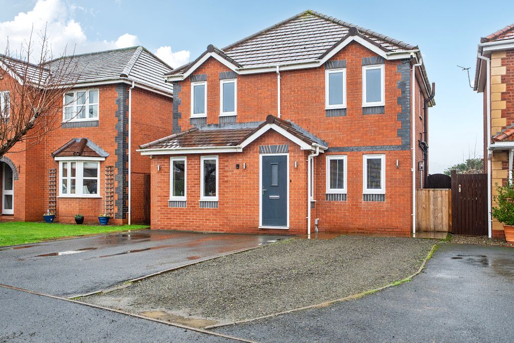 Property photo 1 of 17 1397964-20-69663544286Ba