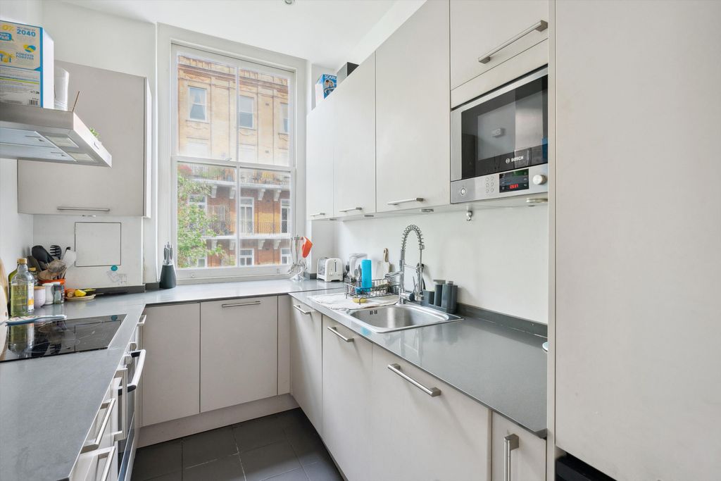 Property photo 3 of 12 Image