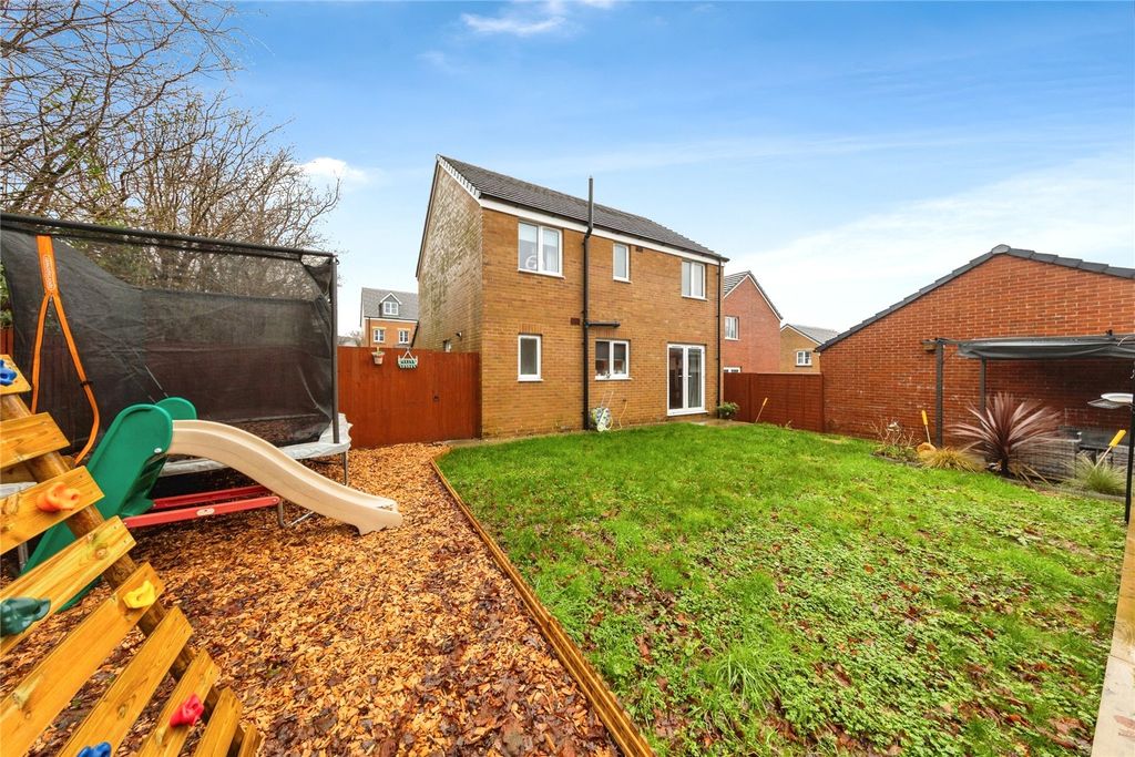 Property photo 2 of 20 Picture No. 16