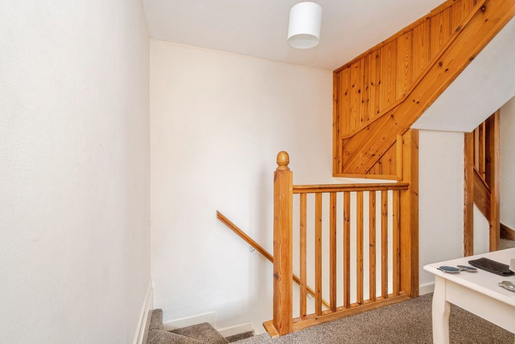 Property photo 3 of 12 Pbox-Img.Jpg
