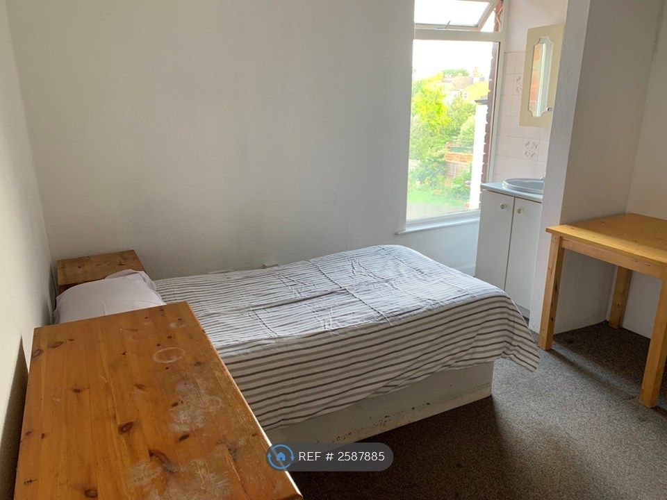 Property photo 3 of 3
