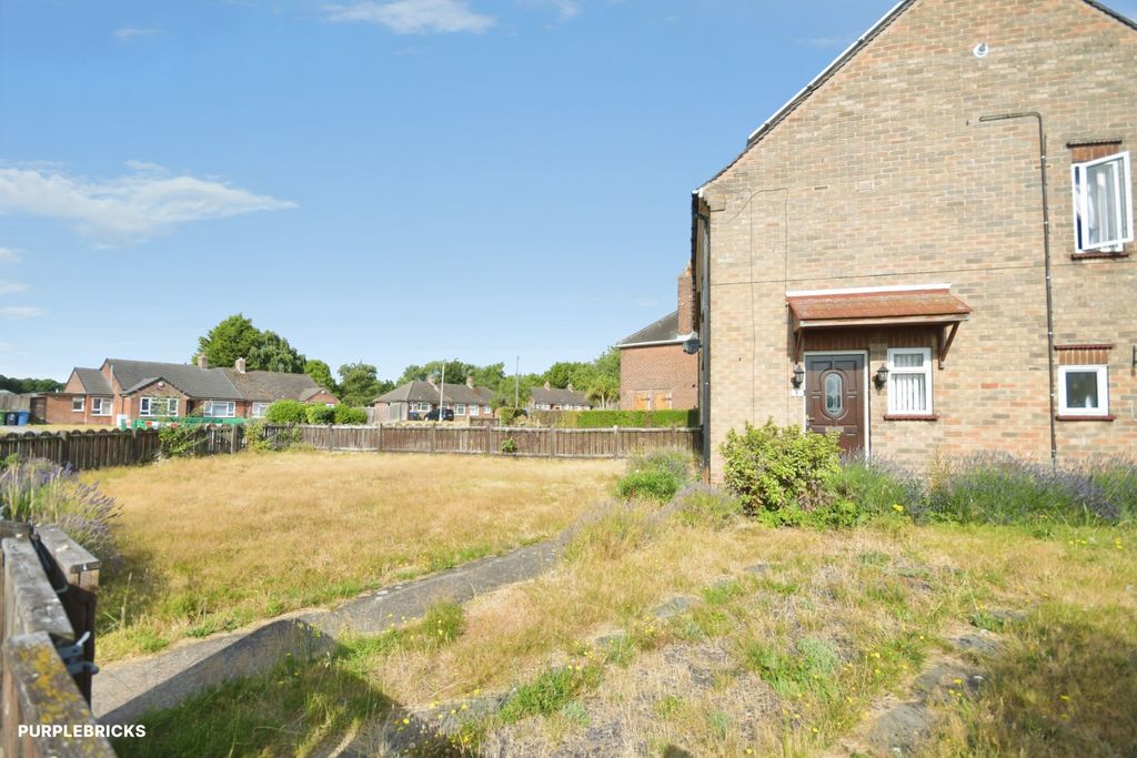 Property photo 2 of 22