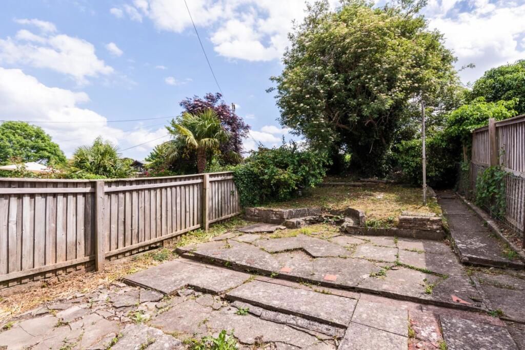 Property photo 2 of 22