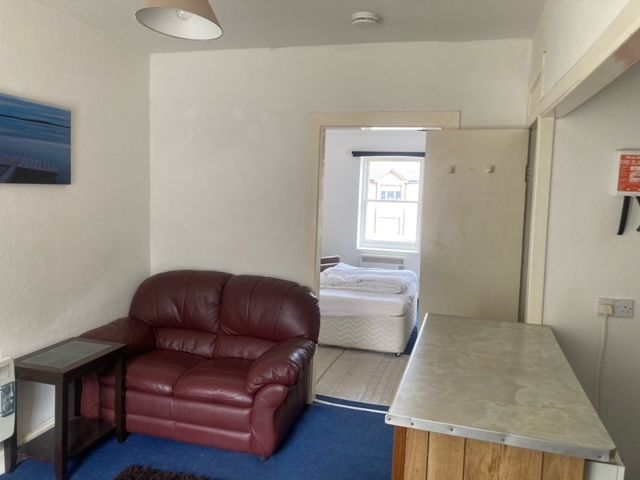 Property photo 3 of 10 Photo 3