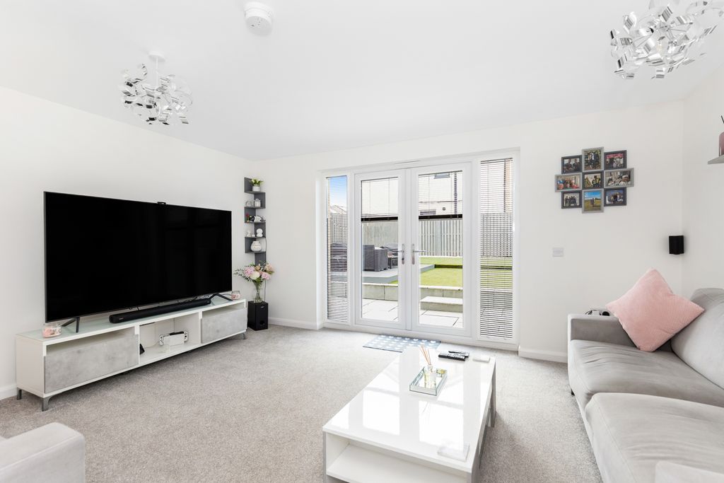 Property photo 2 of 15 Property Image 2