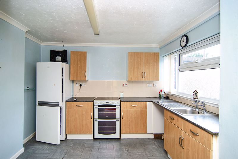 Property photo 3 of 16 Photo 1