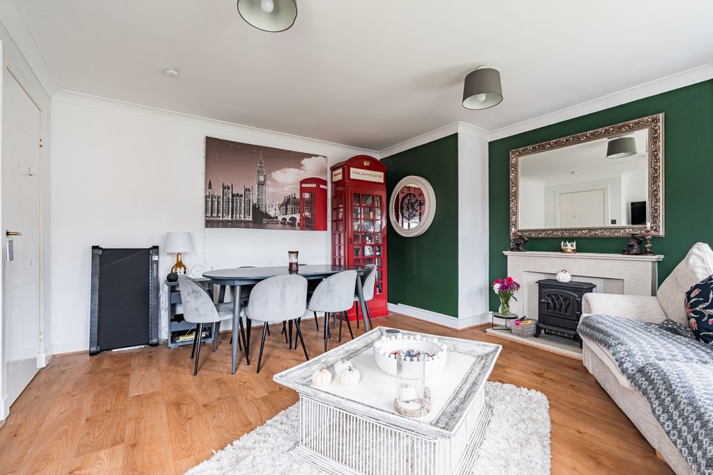 Property photo 3 of 25 Property Image 3